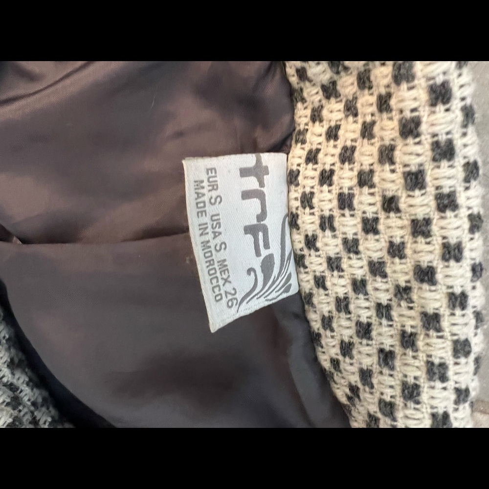 Cute pattern jacket with pockets